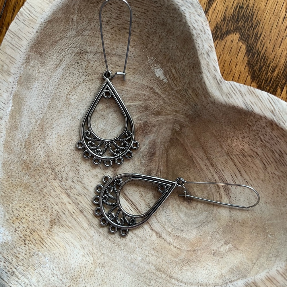 Elegant Silver Teardrop Earrings